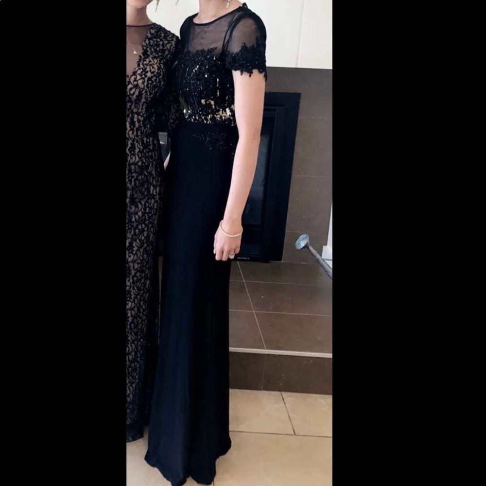 Short sleeve formal dress size 0